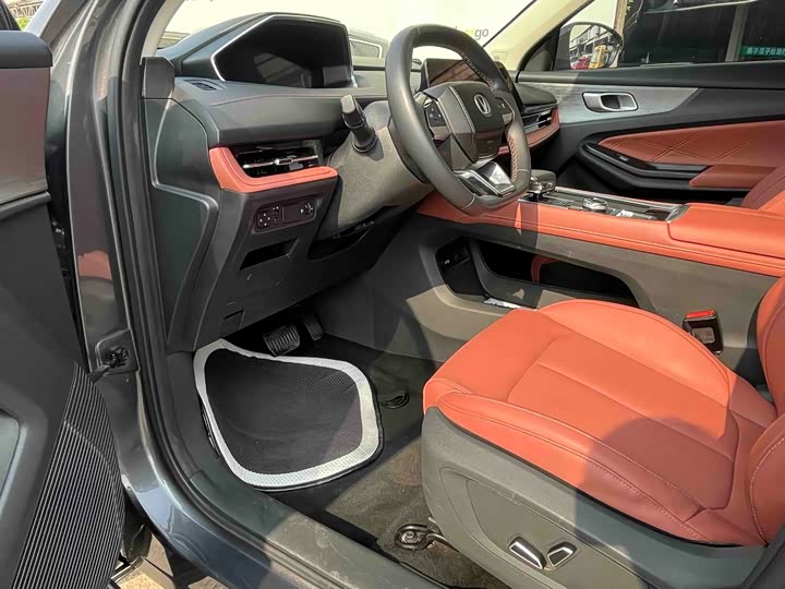 Фото 12 - Changan CS55 Plus