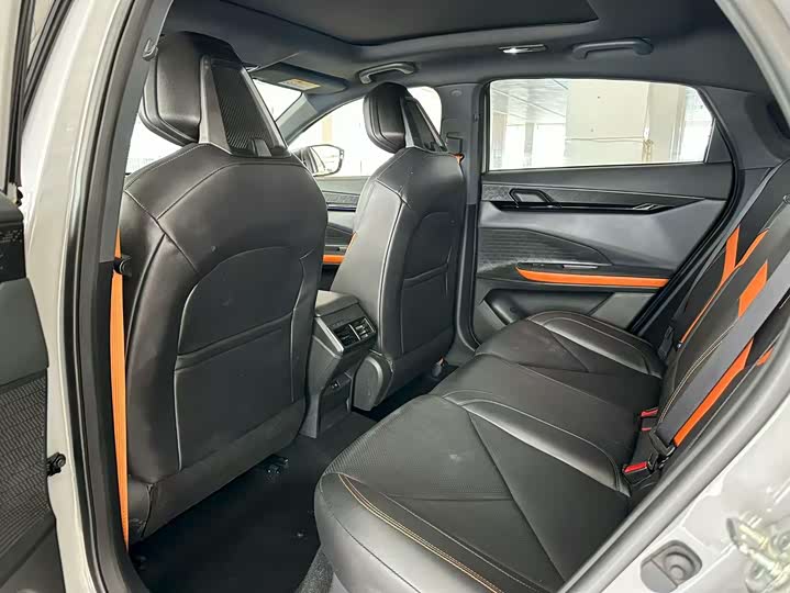 Фото 6 - Changan UNI-V