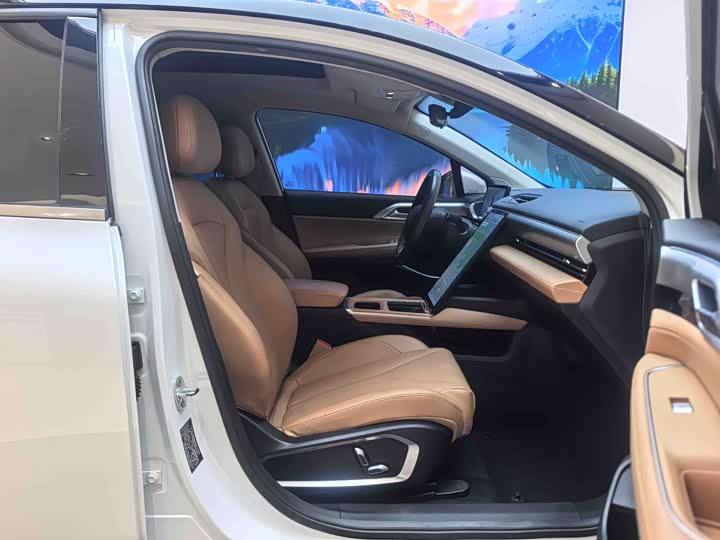 Фото 10 - XPeng P5