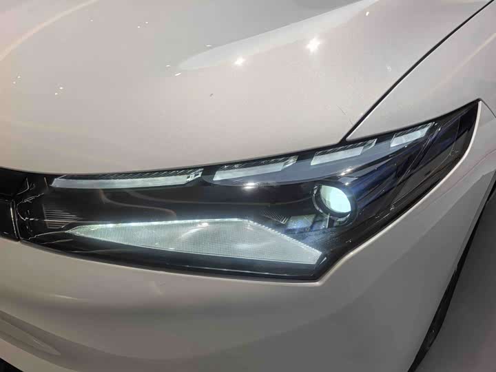 Фото 23 - XPeng P5