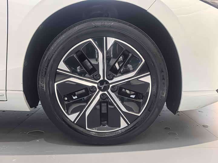 Фото 27 - XPeng P5