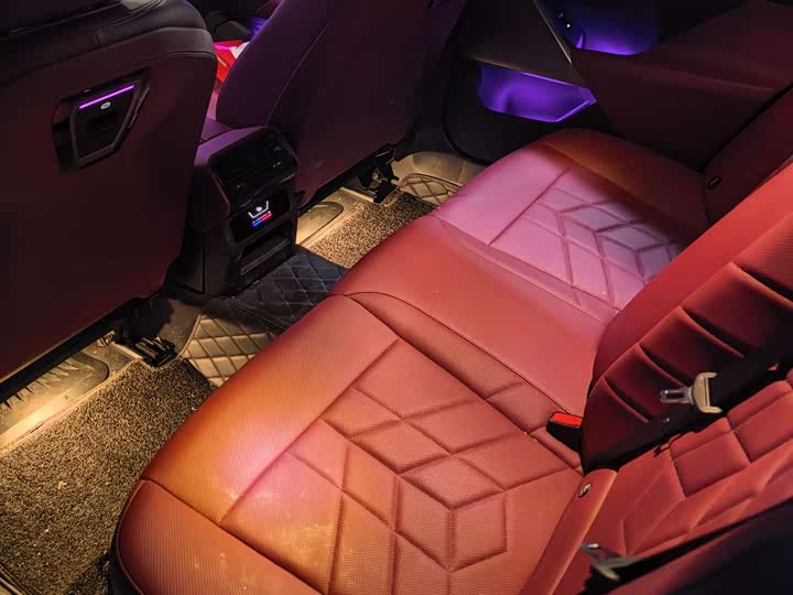 Фото 5 - BMW 5 Series