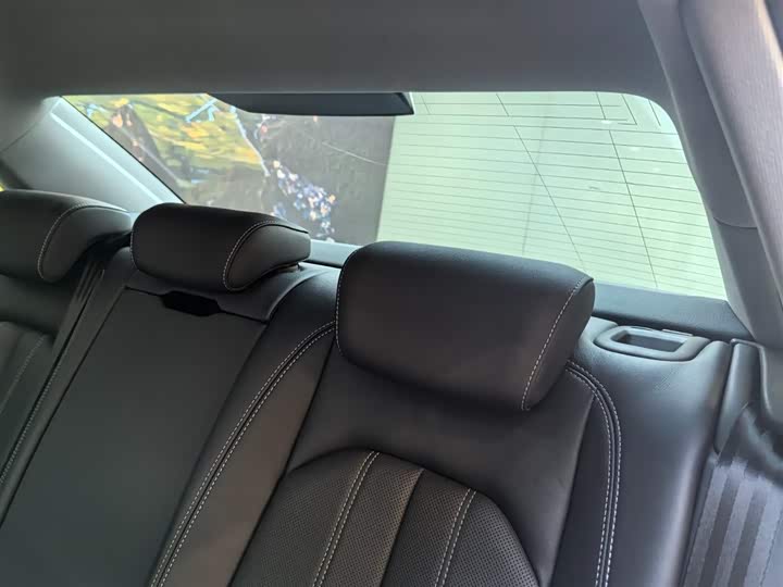 Фото 5 - Audi A4L