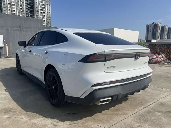 Фото 7 - Changan UNI-V