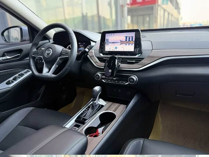 Фото 12 - Nissan Teana