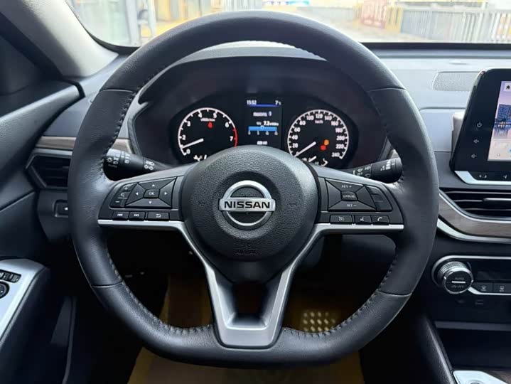 Фото 13 - Nissan Teana