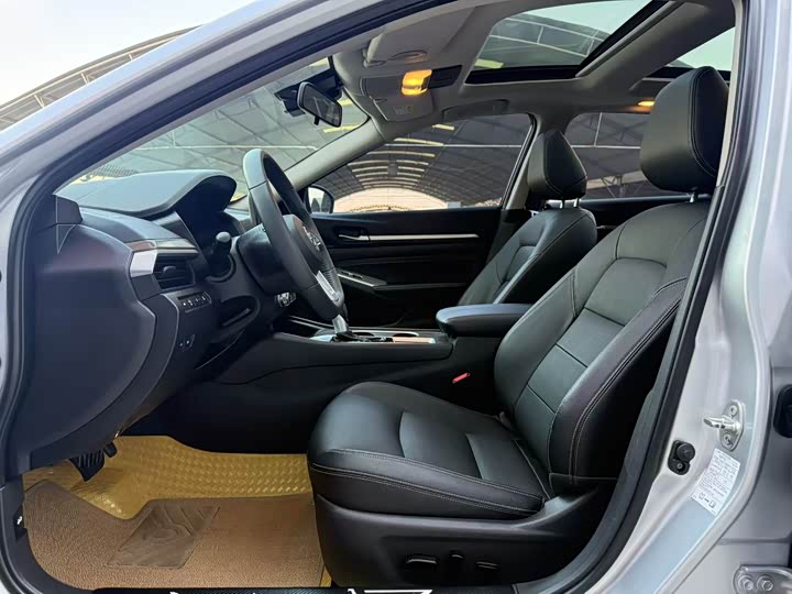 Фото 7 - Nissan Teana