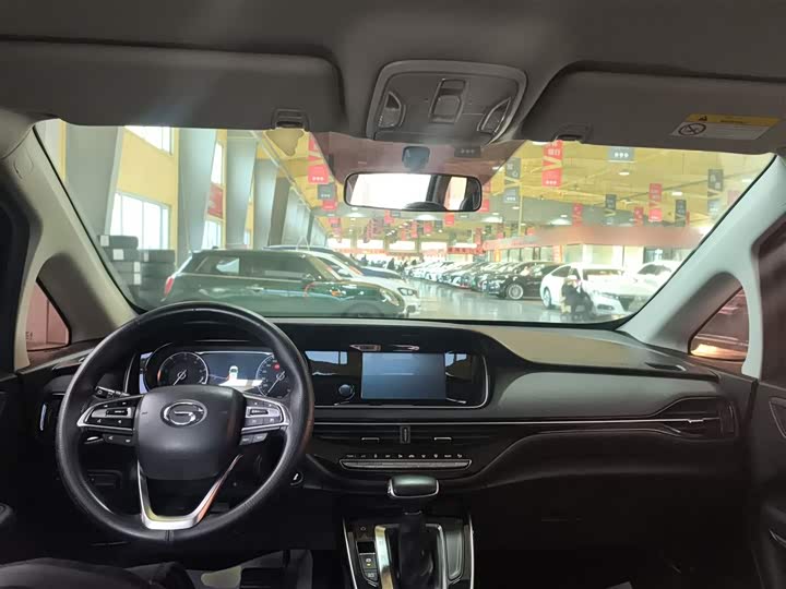 Фото 10 - GAC Trumpchi M6