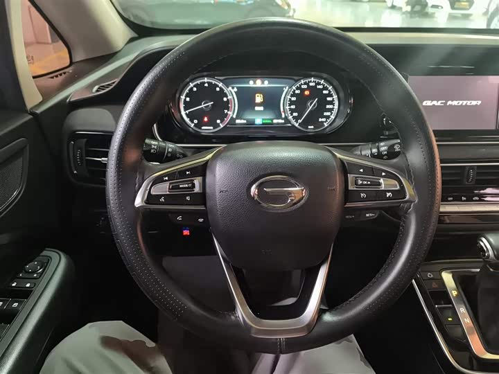 Фото 11 - GAC Trumpchi M6