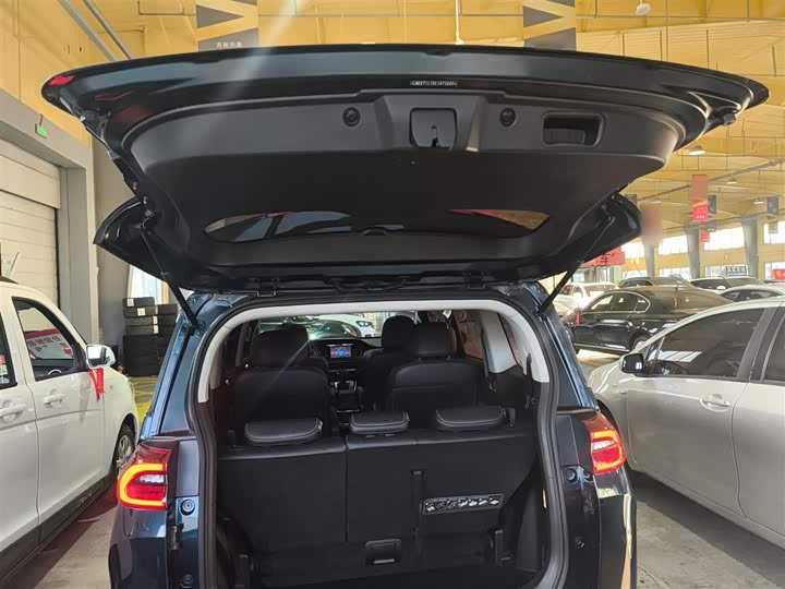 Фото 19 - GAC Trumpchi M6