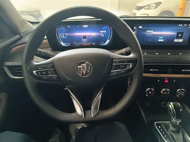 Фото 11 - Buick Verano