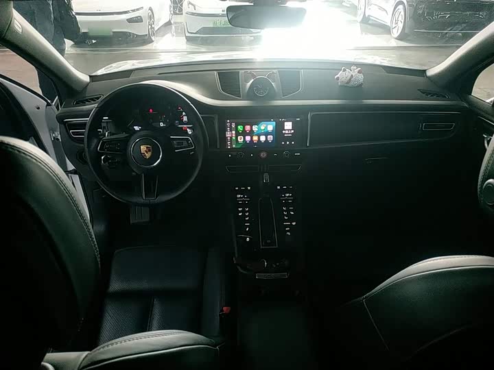 Фото 10 - Porsche Macan