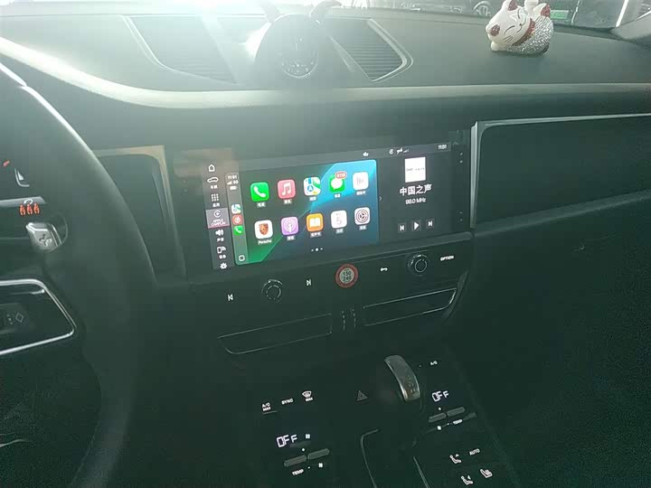 Фото 13 - Porsche Macan