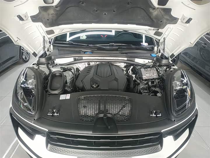 Фото 20 - Porsche Macan