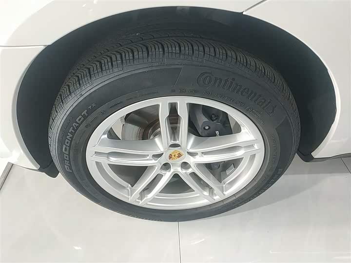 Фото 23 - Porsche Macan