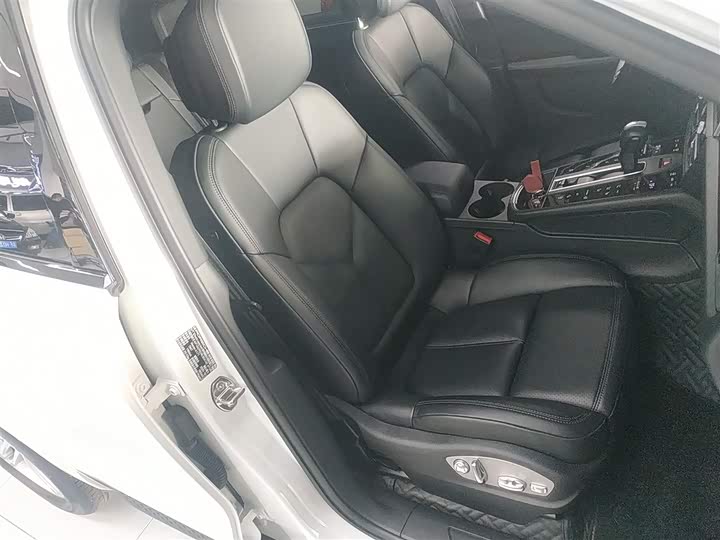 Фото 25 - Porsche Macan