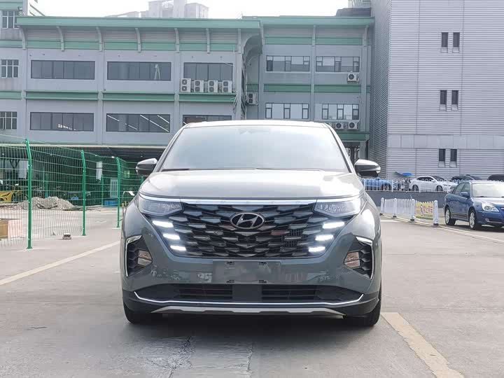 Фото 2 - Hyundai Custo