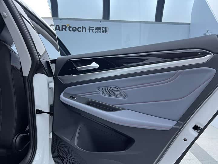 Фото 16 - Volkswagen Lamando L