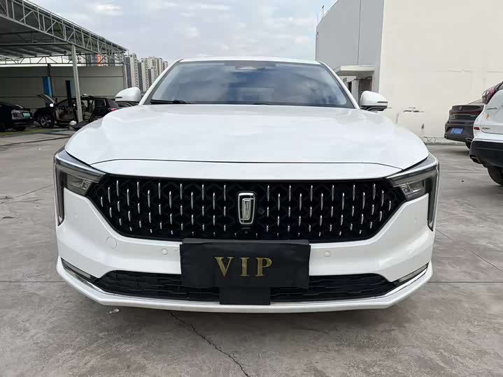 Фото 2 - Bestune B70