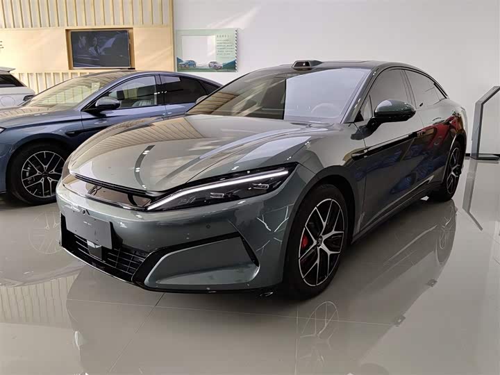 Фото 2 - BYD Han L