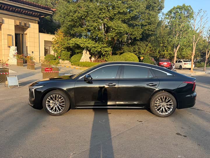 Фото 4 - Bestune B70