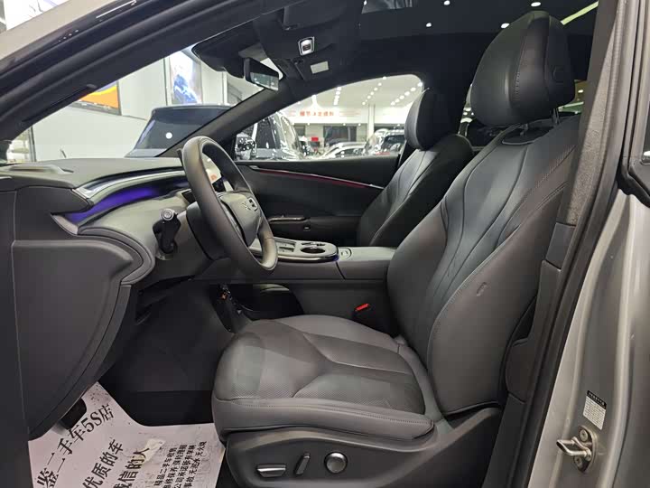 Фото 12 - XPeng G7