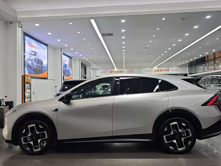 Фото 21 - XPeng G7