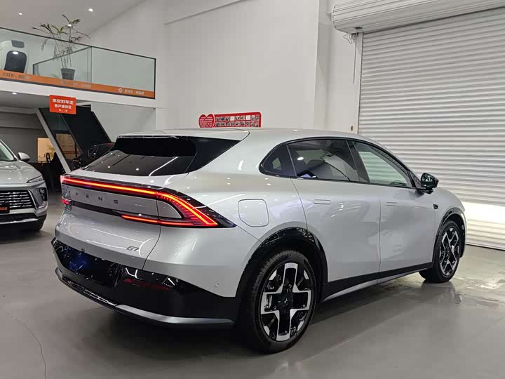 Фото 3 - XPeng G7