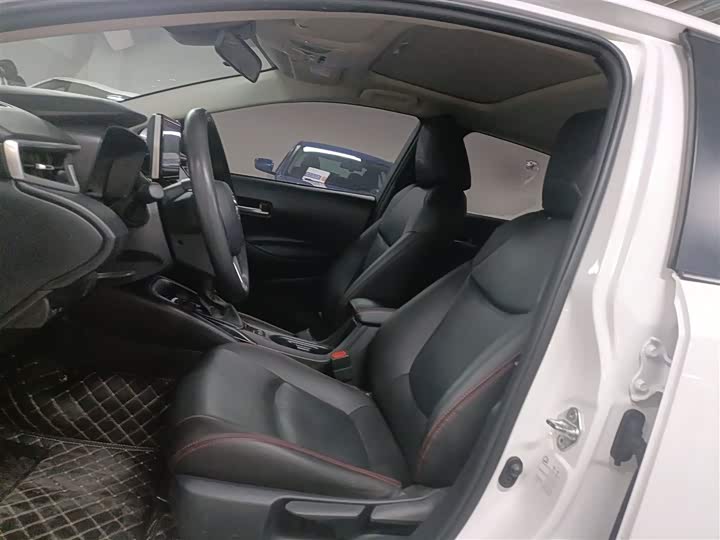 Фото 7 - Toyota Corolla