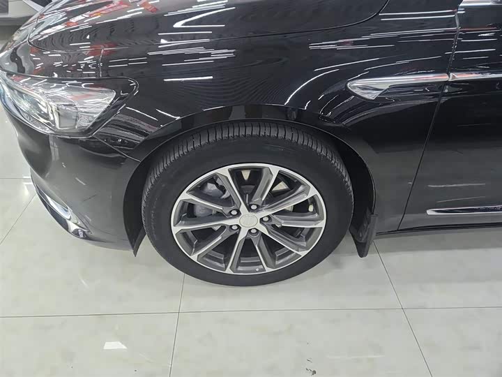 Фото 23 - Buick LaCrosse