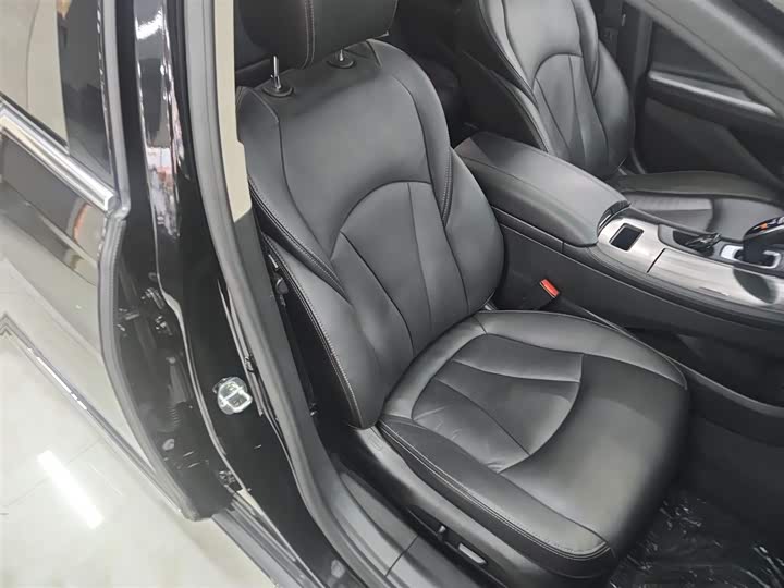 Фото 25 - Buick LaCrosse