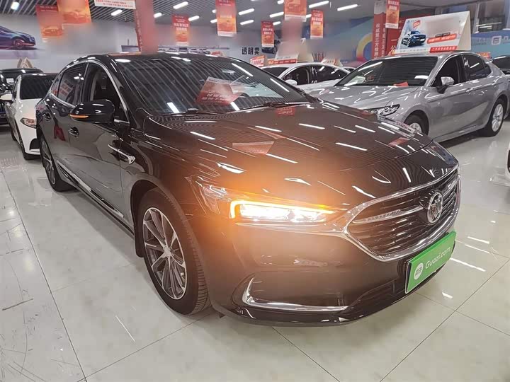 Фото 4 - Buick LaCrosse