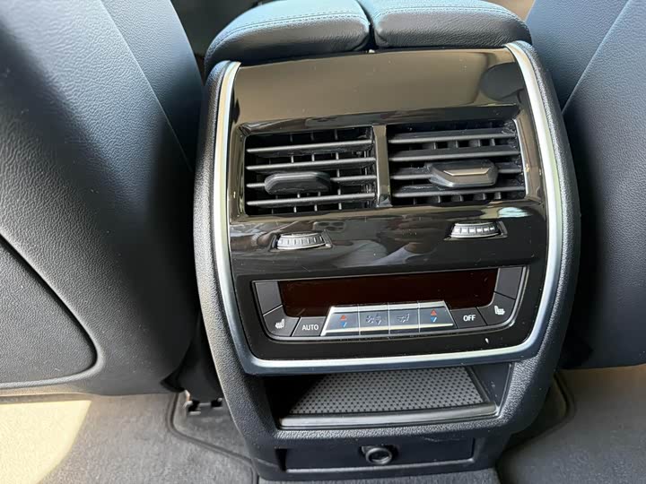 Фото 11 - BMW X5