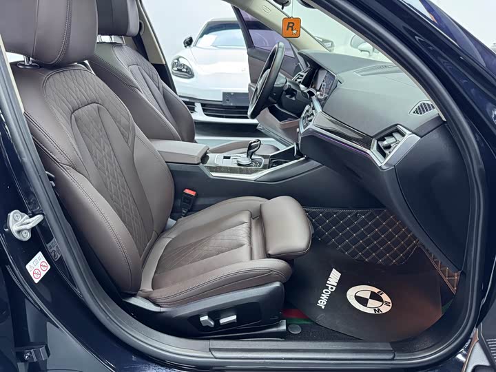 Фото 11 - BMW 3 Series