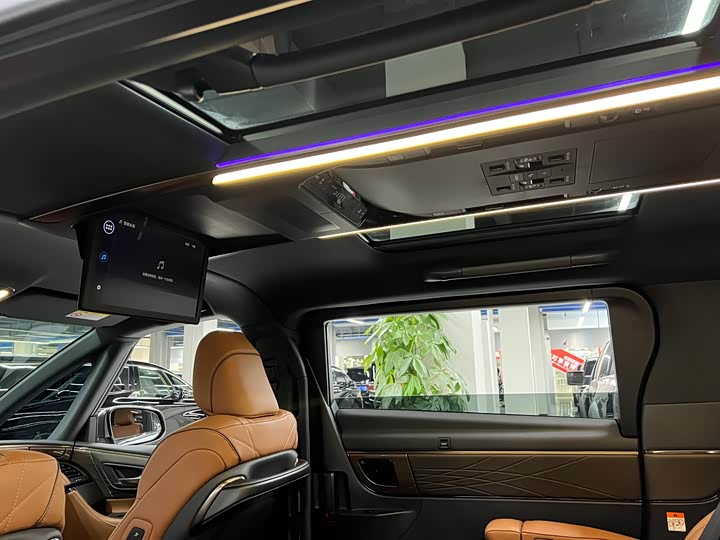 Фото 10 - Toyota Vellfire