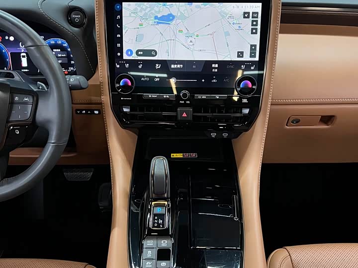 Фото 19 - Toyota Vellfire