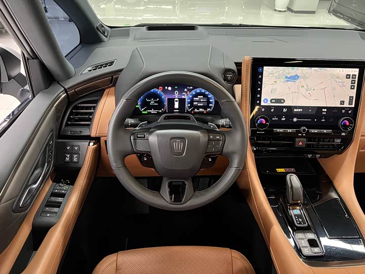 Фото 20 - Toyota Vellfire