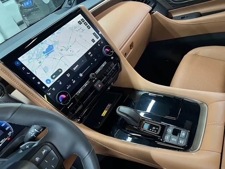 Фото 26 - Toyota Vellfire