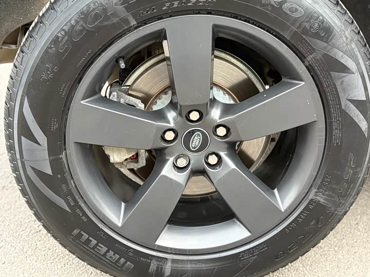 Фото 27 - Land Rover Defender