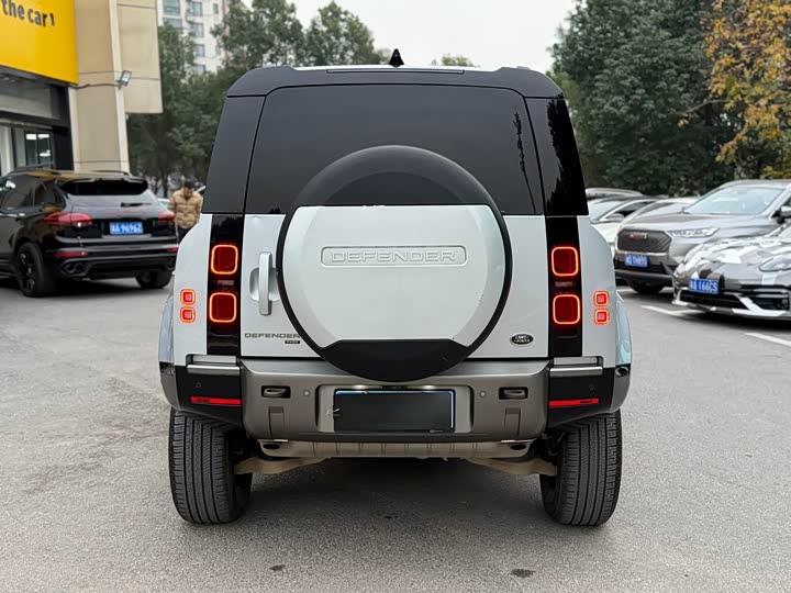 Фото 5 - Land Rover Defender