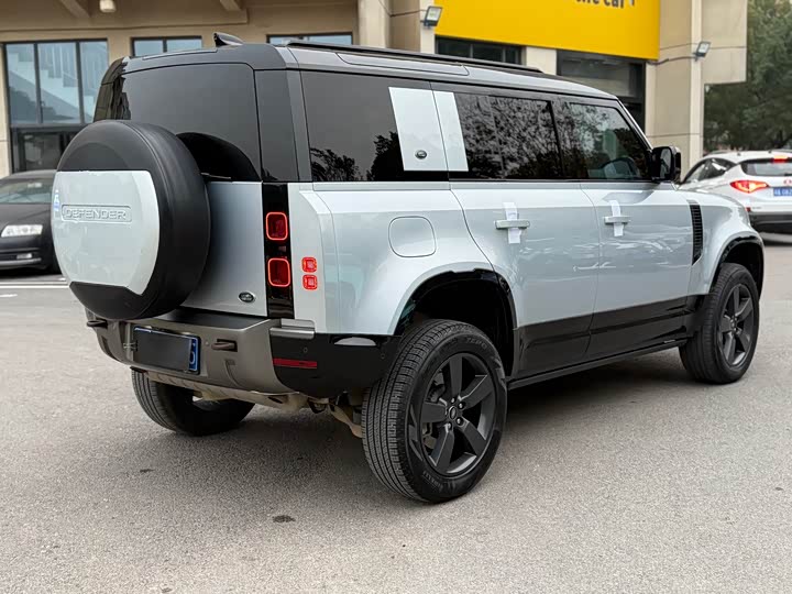 Фото 6 - Land Rover Defender