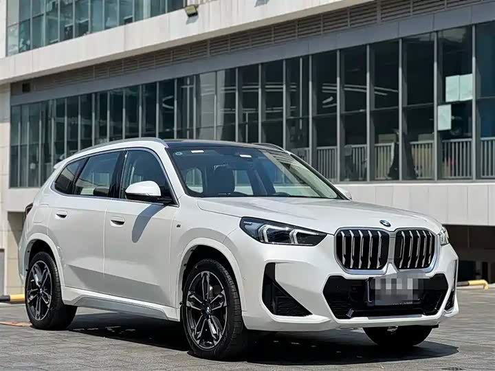 Фото 3 - BMW X1
