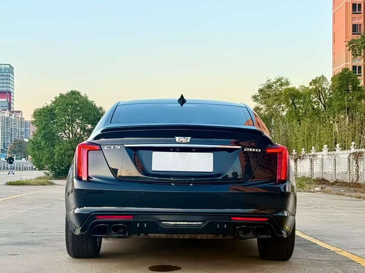 Фото 8 - Cadillac CT5