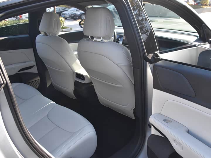 Фото 12 - XPeng G6