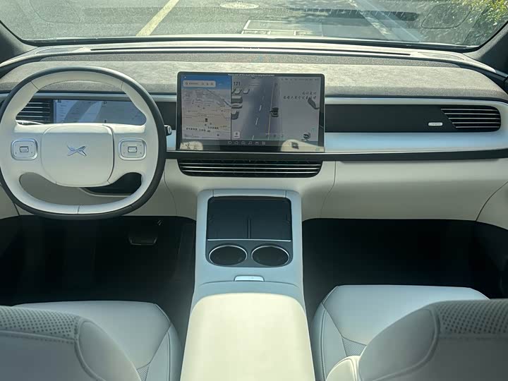 Фото 17 - XPeng G6