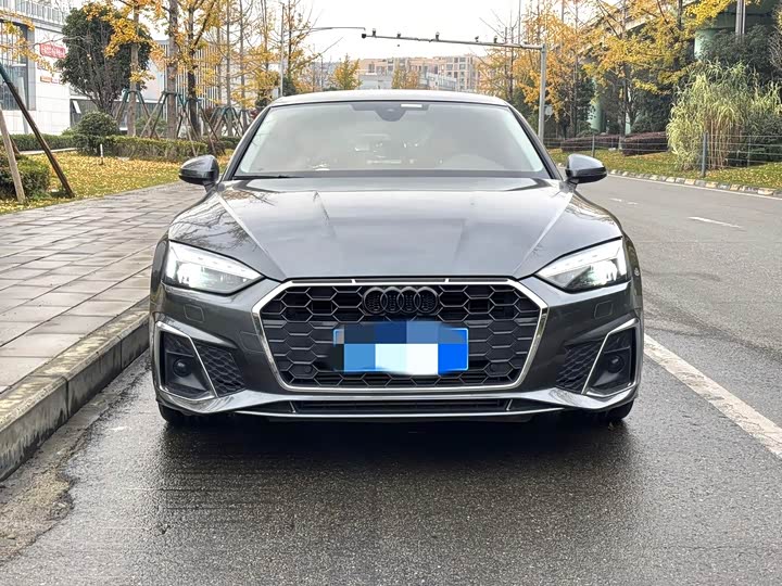 Фото 2 - Audi A5