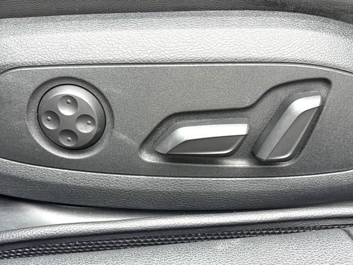 Фото 8 - Audi A5