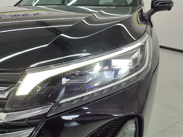 Фото 5 - GAC Trumpchi GS4