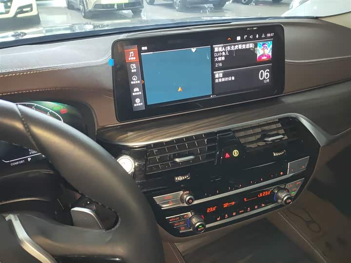 Фото 13 - BMW 5 Series