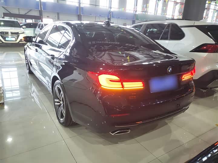 Фото 6 - BMW 5 Series